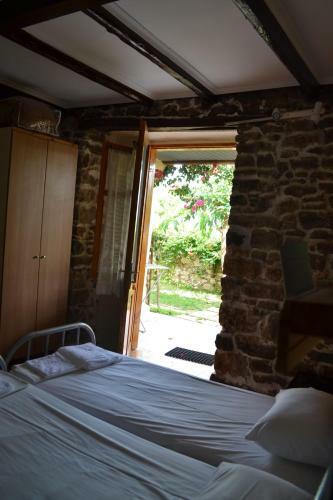 Hostal Filanthi Rooms