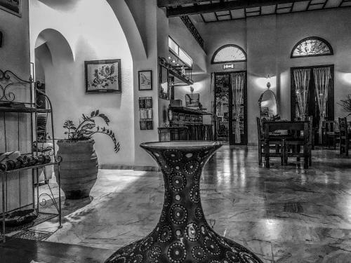 Ulysses Hotel