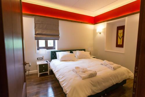 Abi Luxury Villas