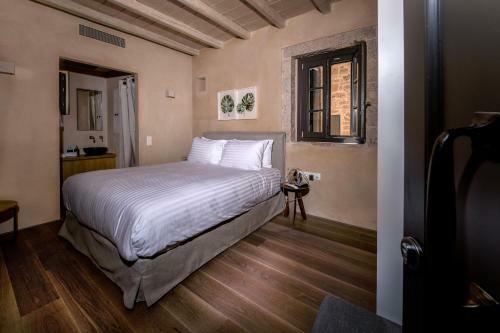 ?orona Boutique Hotel