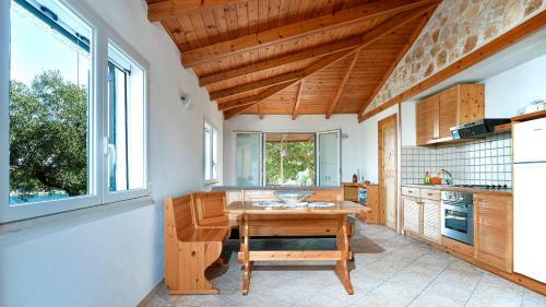 Nereidi Pool Villas