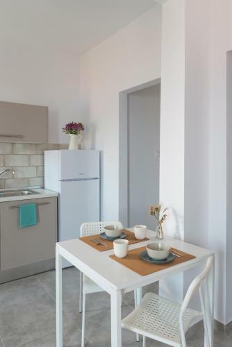 Avli Apartments
