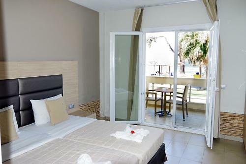 Hotel Rachoni Bay