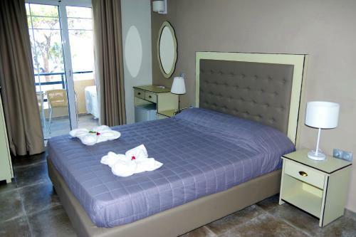 Hotel Rachoni Bay