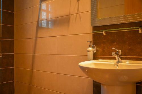 Hostal Agali Rooms