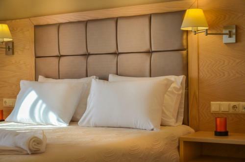 Hostal Agali Rooms
