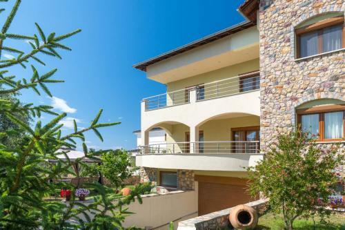 Glyfoneri Apartments