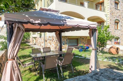 Glyfoneri Apartments