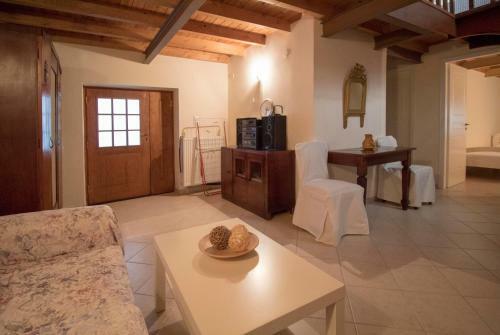 Laconian Collection "en Hatipi"