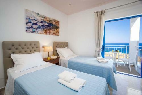 Skala Villa Sleeps 6 Pool Air Con Wifi