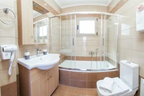 Skala Villa Sleeps 6 Pool Air Con Wifi