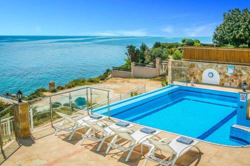 Villa Azure