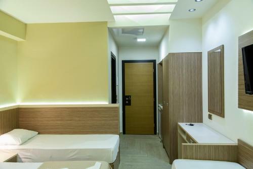 Dafni Plus Hotel