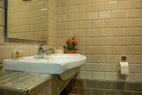 Dafni Plus Hotel
