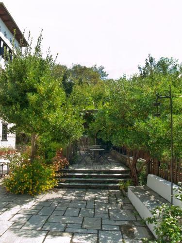 Hostal Mansion Karagionnopoulou