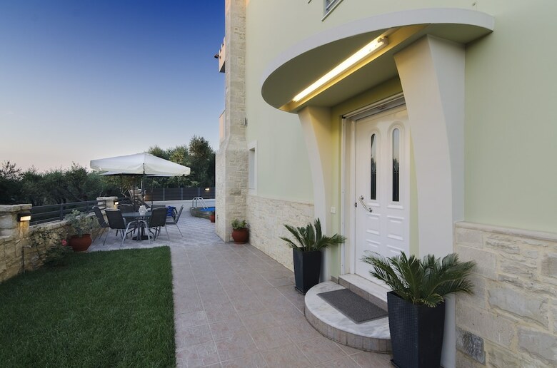 Amarlia Villa