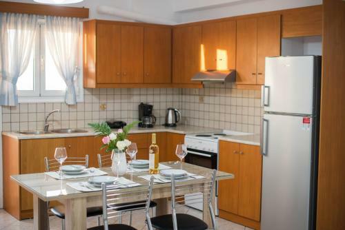Manolis Apartments