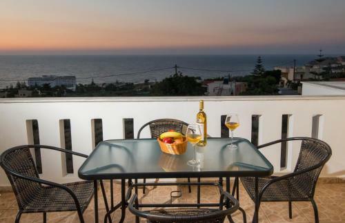 Manolis Apartments
