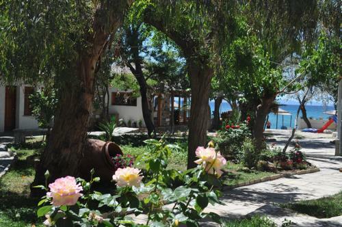 Aparthotel Lysistrata Bungalows