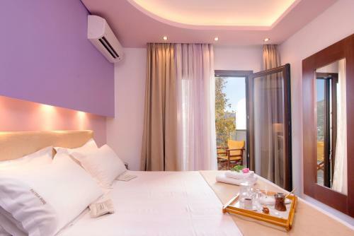 Studios Apartments Irini Patira