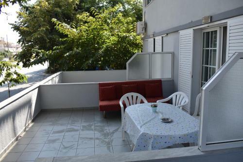 Aparthotel Galanis Studios And Apartments