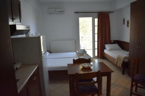 Aparthotel Galanis Studios And Apartments