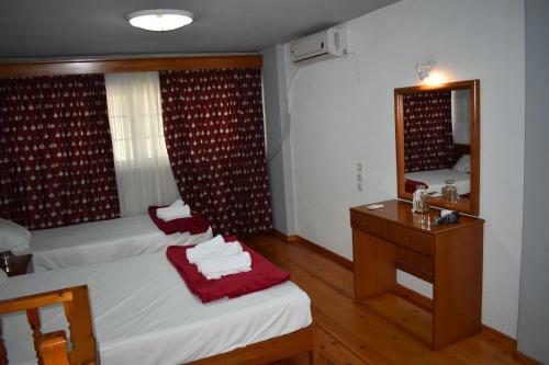 Aparthotel Galanis Studios And Apartments