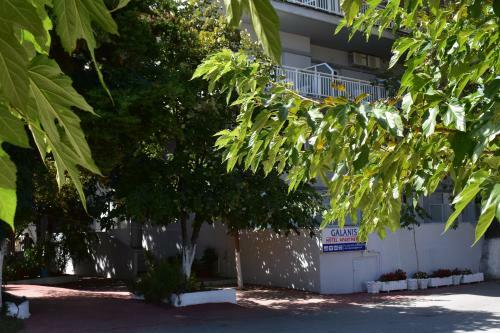 Aparthotel Galanis Studios And Apartments