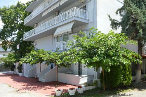 Aparthotel Galanis Studios And Apartments