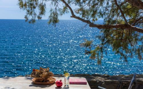 Beachfront Luxury Villa South Crete, 500m To Restaurant & Bbq!!
