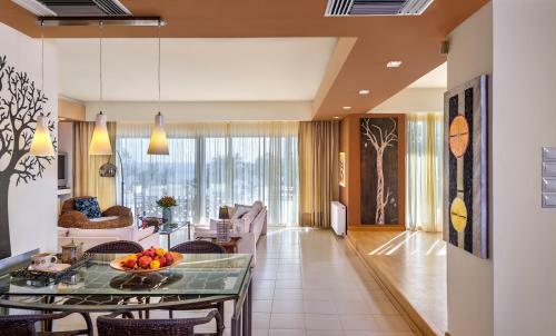 Beachfront Luxury Villa South Crete, 500m To Restaurant & Bbq!!