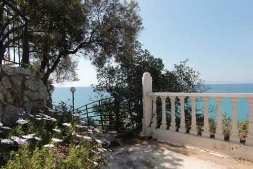 Apollon Apartments