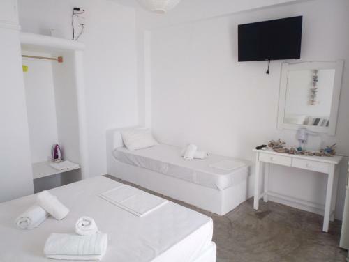 Hostal Thea Serifos