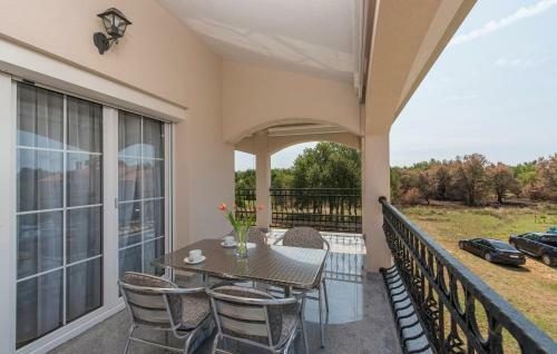 Hostal Apartment Covic