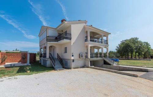 Hostal Apartment Covic