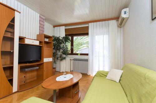 Apartments Rozarija