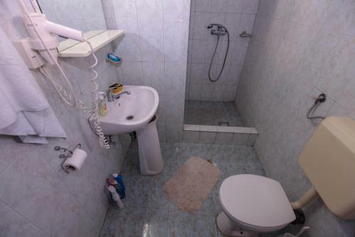 Hostal Apartments Manuela