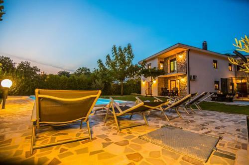 Villa Kolovrat In Imotski, Private Pool