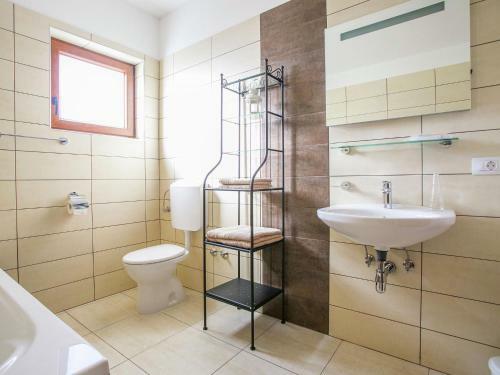 Superb Villa In Karojba With Private Pool