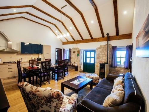 Peaceful Holiday Home With Pool In Kakma