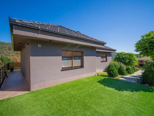 Holiday Home Mia