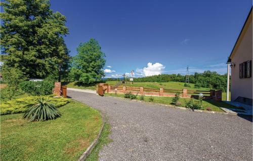 Two-bedroom Holiday Home In Bosiljevo