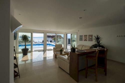 The Grand View Villa