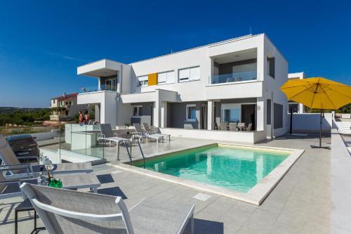 Apartments Villa Banta