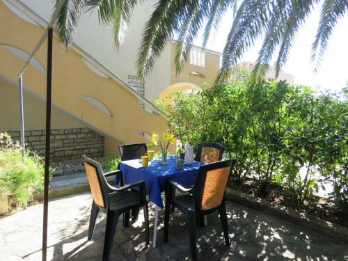 Hostal Apartments Palma Novalja