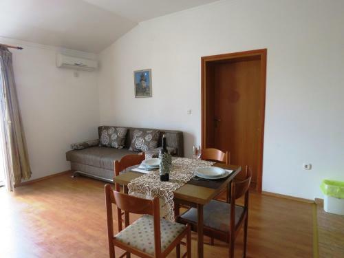 Hostal Apartments Palma Novalja