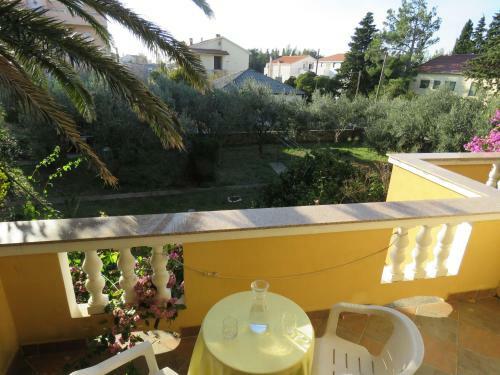 Hostal Apartments Palma Novalja
