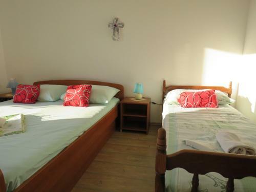 Hostal Apartments Palma Novalja