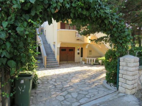 Hostal Apartments Palma Novalja