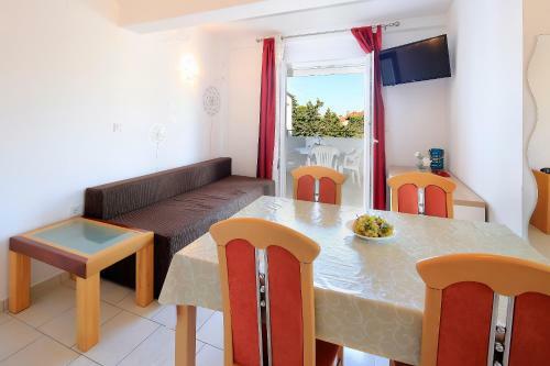 City Pool Apartments Novalja